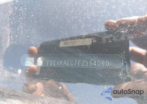 2014 Chevrolet Silverado 1500 1Lt из США, поврежденный, VIN 1GCVKREC7EZ354060